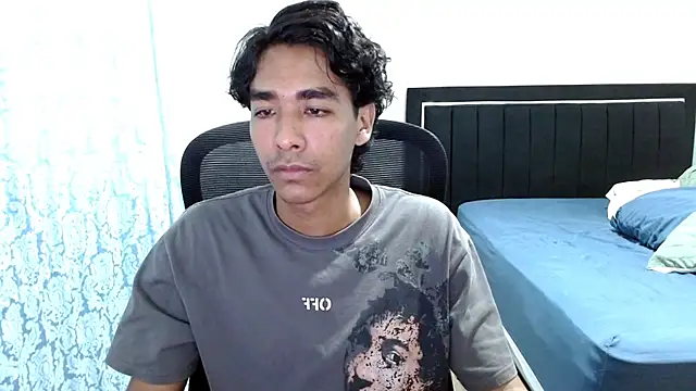 Snapshot of Pedestal_diamant chatting on May 11, 2026, 3:41 am Pedestal diamant online show from May 11, 2026, 3:41 am