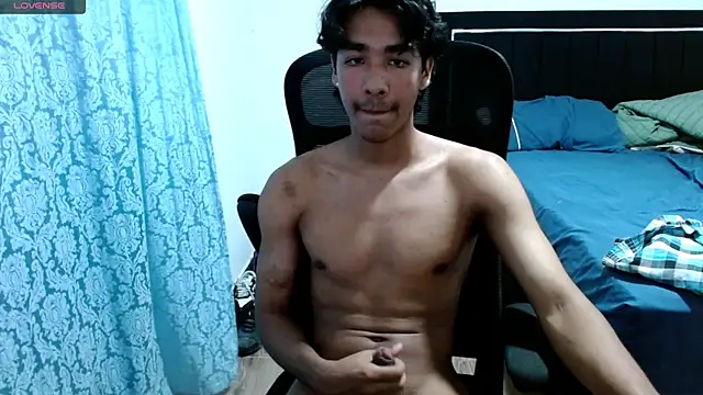 Snapshot of Pedestal_diamant chatting on April 21, 2026, 1:42 am Pedestal diamant online show from April 21, 2026, 1:42 am