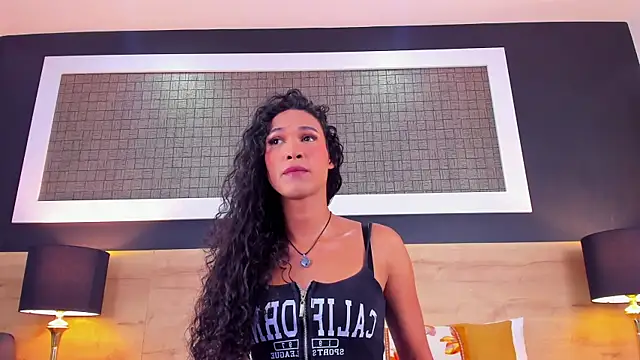 Chloee  Adams online show from April 23, 2026, 7:48 pm
