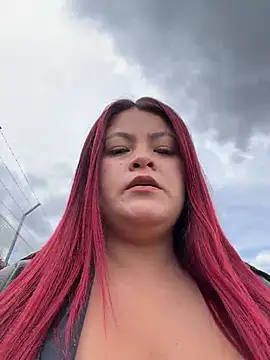 Lia-Moon77 online show from May 8, 2026, 5:50 pm