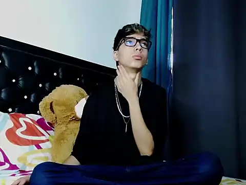 gabriel x18 online show from February 9, 2026, 12:36 pm