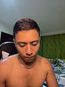 Gael Velaryx online show from May 3, 2026, 2:27 am