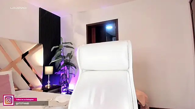 missthailand  online show from March 31, 2026, 10:23 pm