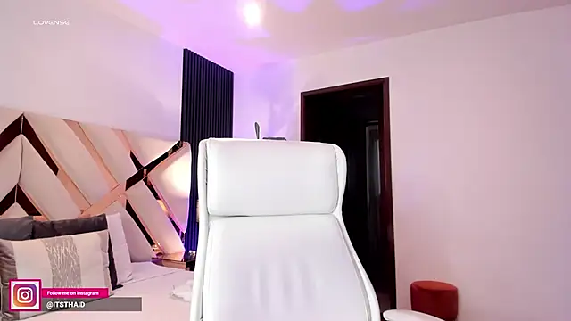 missthailand  online show from February 26, 2026, 10:21 pm