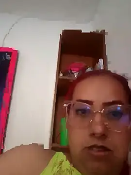 Snapshot of QueenKassandra chatting on April 8, 2026, 9:16 pm QueenKassandra online show from April 8, 2026, 9:16 pm