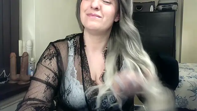 PerfectPage1979 online show from March 13, 2026, 10:37 pm