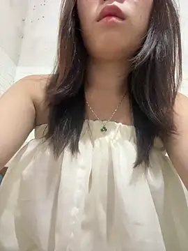 Snapshot of DoliceGirl2k chatting on April 27, 2026, 12:58 pm DoliceGirl2k online show from April 27, 2026, 12:58 pm