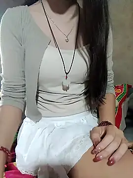 Snapshot of DoliceGirl2k chatting on April 9, 2026, 12:34 am DoliceGirl2k online show from April 9, 2026, 12:34 am