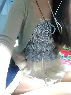 Snapshot of DoliceGirl2k chatting on April 4, 2026, 10:27 pm DoliceGirl2k online show from April 4, 2026, 10:27 pm