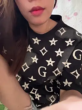 Snapshot of DoliceGirl2k chatting on June 26, 2026, 5:13 am DoliceGirl2k online show from June 26, 2026, 5:13 am