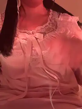 Luvfromesme online show from February 8, 2026, 4:54 am