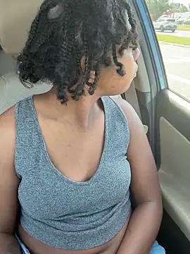 Ebony Queeen online show from May 5, 2026, 1:47 pm