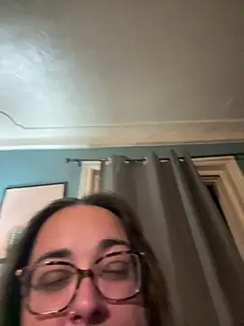 kayleighgirl online show from August 9, 2026, 8:53 am