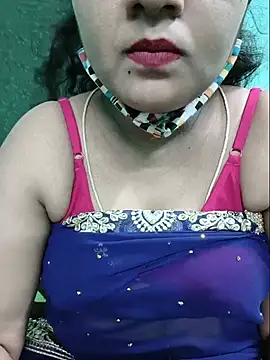 Snapshot of Tamilkannadacouple chatting on June 22, 2026, 12:24 pm Tamilkannadacouple online show from June 22, 2026, 12:24 pm