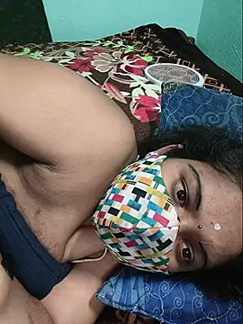 Snapshot of Tamilkannadacouple chatting on June 20, 2026, 4:45 pm Tamilkannadacouple online show from June 20, 2026, 4:45 pm