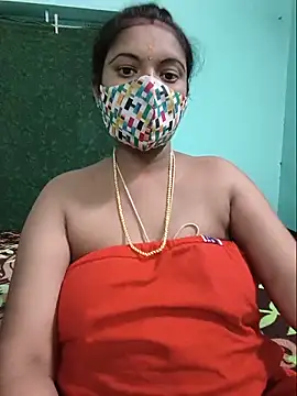 Snapshot of Tamilkannadacouple chatting on June 13, 2026, 4:49 pm Tamilkannadacouple online show from June 13, 2026, 4:49 pm