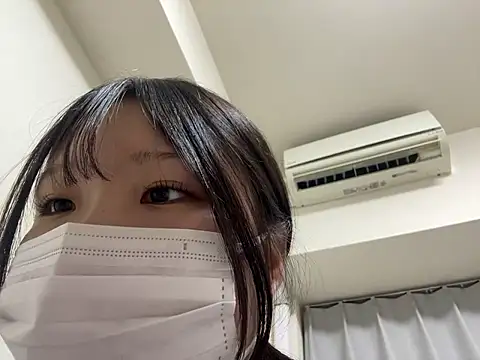 MOMOchan0203 online show from February 9, 2026, 12:47 pm