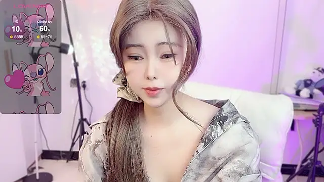 Snapshot of Memeli0 chatting on February 13, 2026, 9:59 pm Memeli0 online show from February 13, 2026, 9:59 pm