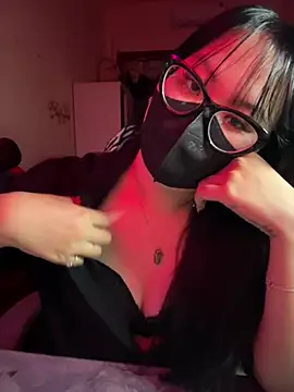 HaleyKin online show from March 11, 2026, 4:56 pm