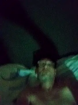 Lucas44re online show from February 15, 2026, 7:24 pm