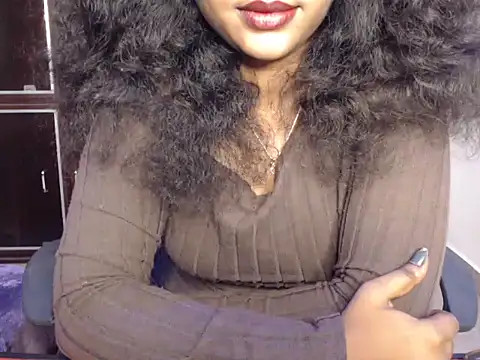 Snapshot of VixenNandhu chatting on April 30, 2026, 7:43 pm VixenNandhu online show from April 30, 2026, 7:43 pm