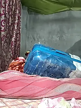 Snapshot of Sweet-runi chatting on July 24, 2026, 4:08 am Sweet-runi online show from July 24, 2026, 4:08 am