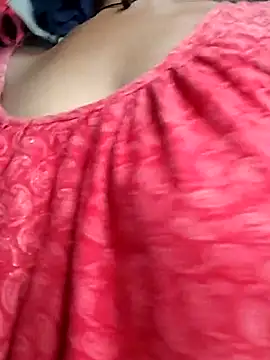 Snapshot of Sweet-runi chatting on June 18, 2026, 10:42 am Sweet-runi online show from June 18, 2026, 10:42 am