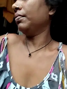 Snapshot of Sweet-runi chatting on July 26, 2026, 2:40 am Sweet-runi online show from July 26, 2026, 2:40 am