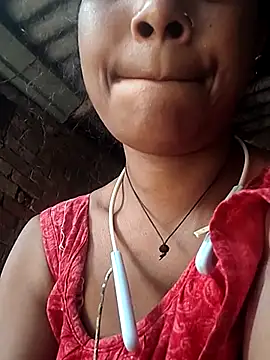 Sweet-runi online show from February 20, 2026, 5:04 am