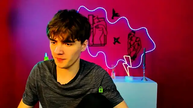 Snapshot of emil_lucky chatting on March 26, 2026, 8:29 pm emil lucky online show from March 26, 2026, 8:29 pm