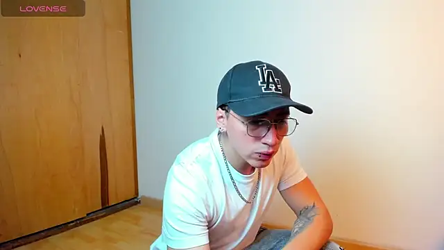 Emmanuel Lust online show from March 14, 2026, 12:22 pm