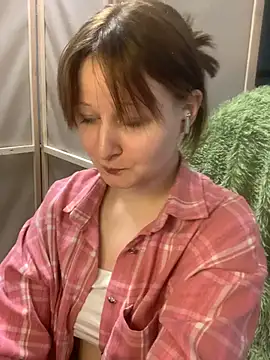 Snapshot of MargoPinky1 chatting on February 10, 2026, 6:51 pm MargoPinky1 online show from February 10, 2026, 6:51 pm