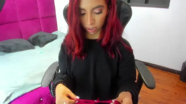 NinaaDark online show from March 6, 2026, 7:42 pm