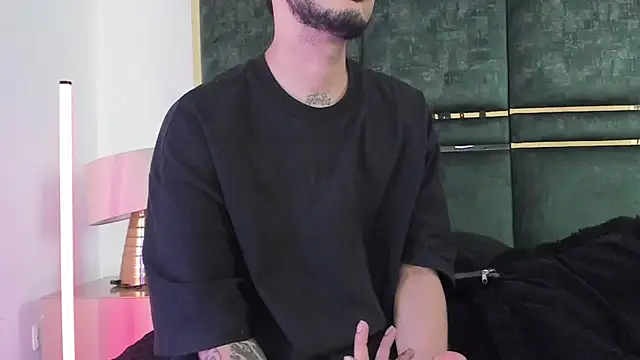 GaelyCoral online show from February 21, 2026, 11:56 am