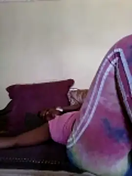 Thunderthighs26 online show from February 11, 2026, 1:11 pm