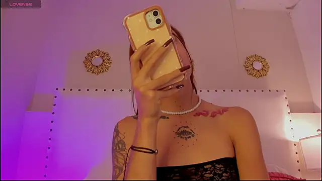 Zoe star  online show from February 26, 2026, 1:22 pm