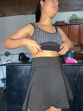 Snapshot of Romie_rous chatting on July 8, 2026, 1:23 pm Romie rous online show from July 8, 2026, 1:23 pm