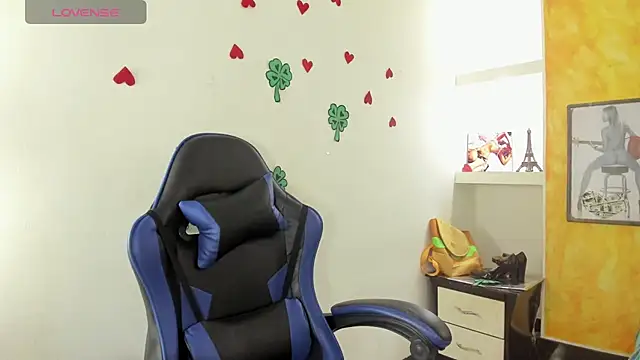 Snapshot of peachy_hot chatting on March 26, 2026, 5:06 am peachy hot online show from March 26, 2026, 5:06 am