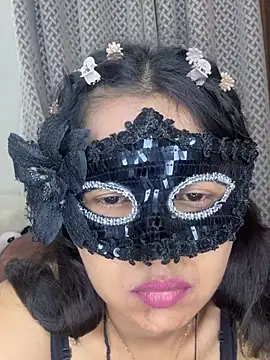 Snapshot of raavigirl chatting on May 17, 2026, 5:57 pm raavigirl online show from May 17, 2026, 5:57 pm