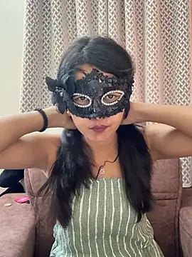Snapshot of raavigirl chatting on May 7, 2026, 10:51 am raavigirl online show from May 7, 2026, 10:51 am