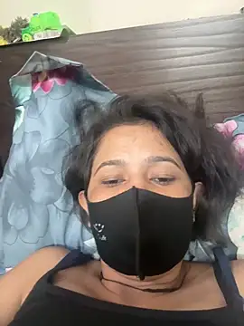 Snapshot of raavigirl chatting on February 27, 2026, 8:19 pm raavigirl online show from February 27, 2026, 8:19 pm