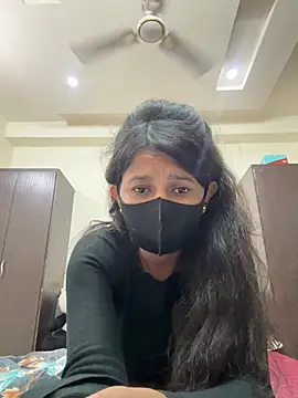 Snapshot of raavigirl chatting on March 21, 2026, 6:01 pm raavigirl online show from March 21, 2026, 6:01 pm