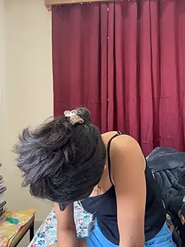 Snapshot of raavigirl chatting on April 9, 2026, 6:19 am raavigirl online show from April 9, 2026, 6:19 am