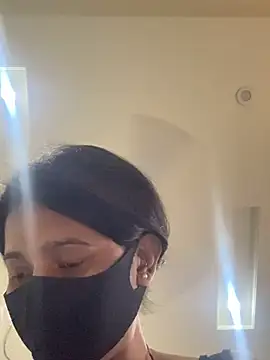 Snapshot of raavigirl chatting on March 15, 2026, 8:21 am raavigirl online show from March 15, 2026, 8:21 am