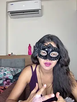 Snapshot of raavigirl chatting on April 27, 2026, 6:11 am raavigirl online show from April 27, 2026, 6:11 am