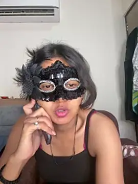 Snapshot of raavigirl chatting on April 21, 2026, 9:21 pm raavigirl online show from April 21, 2026, 9:21 pm