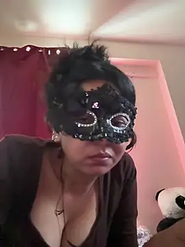 Snapshot of raavigirl chatting on April 25, 2026, 10:51 am raavigirl online show from April 25, 2026, 10:51 am