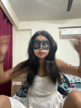 Snapshot of raavigirl chatting on April 2, 2026, 2:02 pm raavigirl online show from April 2, 2026, 2:02 pm