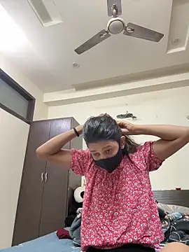 Snapshot of raavigirl chatting on March 22, 2026, 6:26 am raavigirl online show from March 22, 2026, 6:26 am