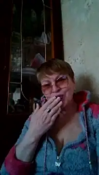 Snapshot of SophieBurns chatting on May 2, 2026, 1:49 pm SophieBurns online show from May 2, 2026, 1:49 pm